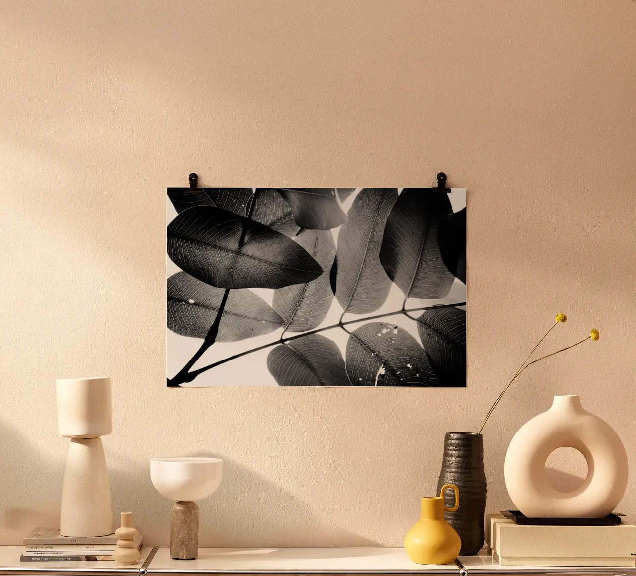 Rami e foglie, 2016, 3 poster con telaio in alluminio da Tal Paz-Fridman