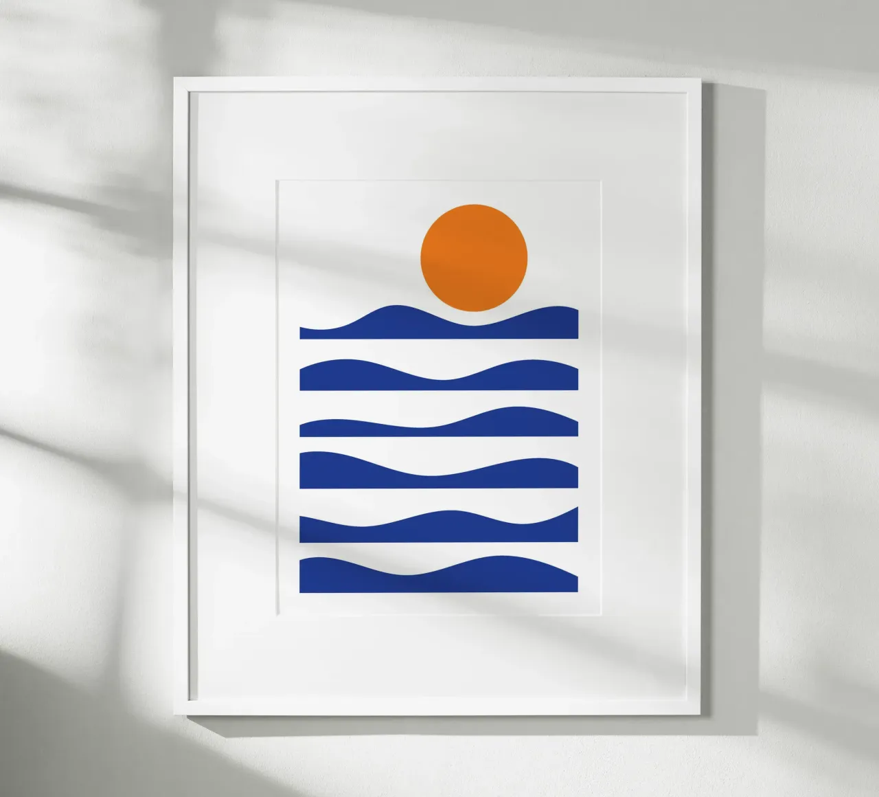 Paesaggio del sole dell'oceano poster con telaio in plastica da galihstudio
