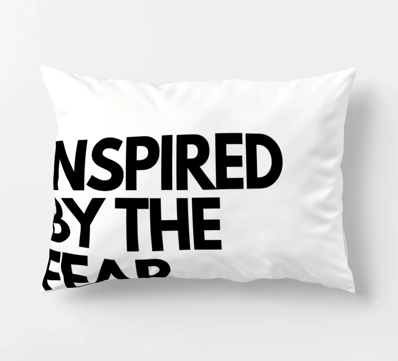 INSPIRED BY THE FEAR OF BEING AVERAGE cuscino da Type & Tape