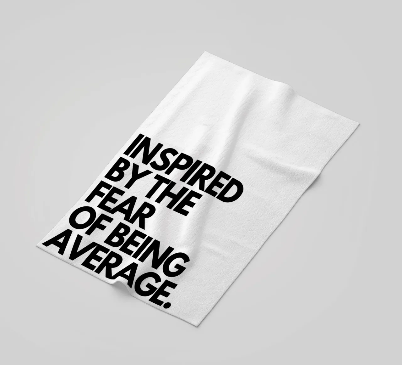 INSPIRED BY THE FEAR OF BEING AVERAGE telo mare da Type & Tape