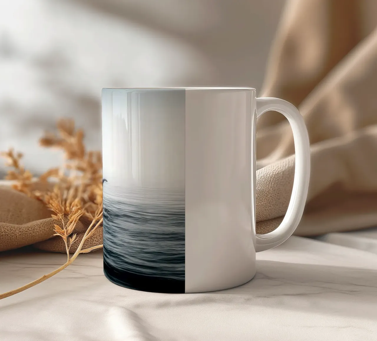 Minimalist Whale Tail – Ocean Photography-Inspired Print tazza in ceramica da Vela Luna