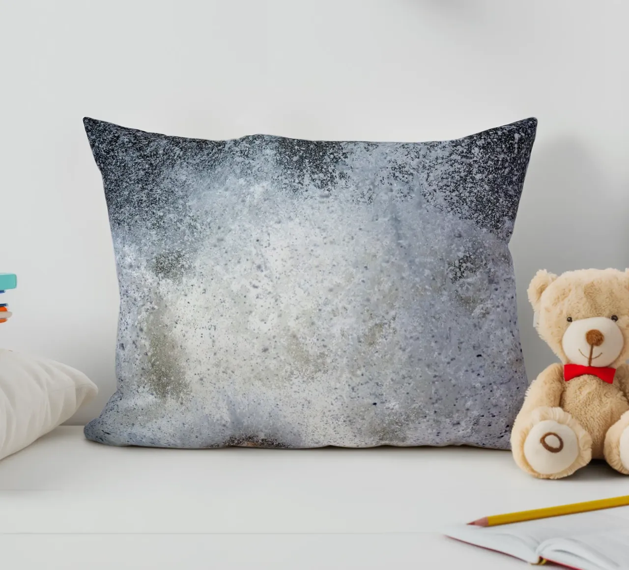 Implosione I cuscino da Tal Paz-Fridman