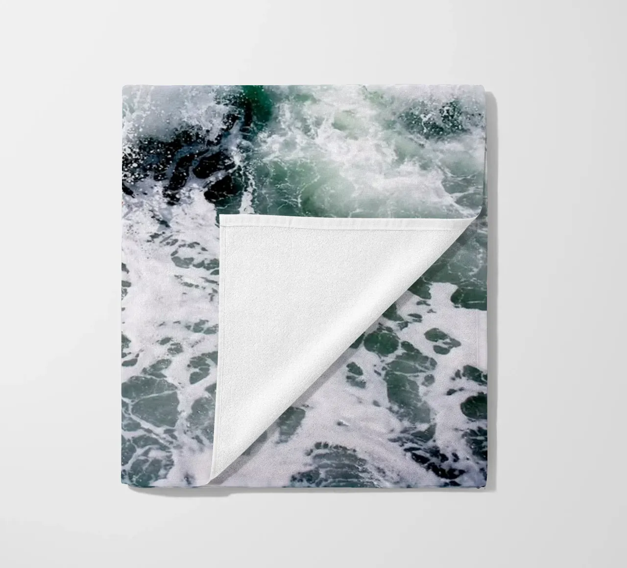 Spruzzata di bianco telo mare da Tal Paz-Fridman