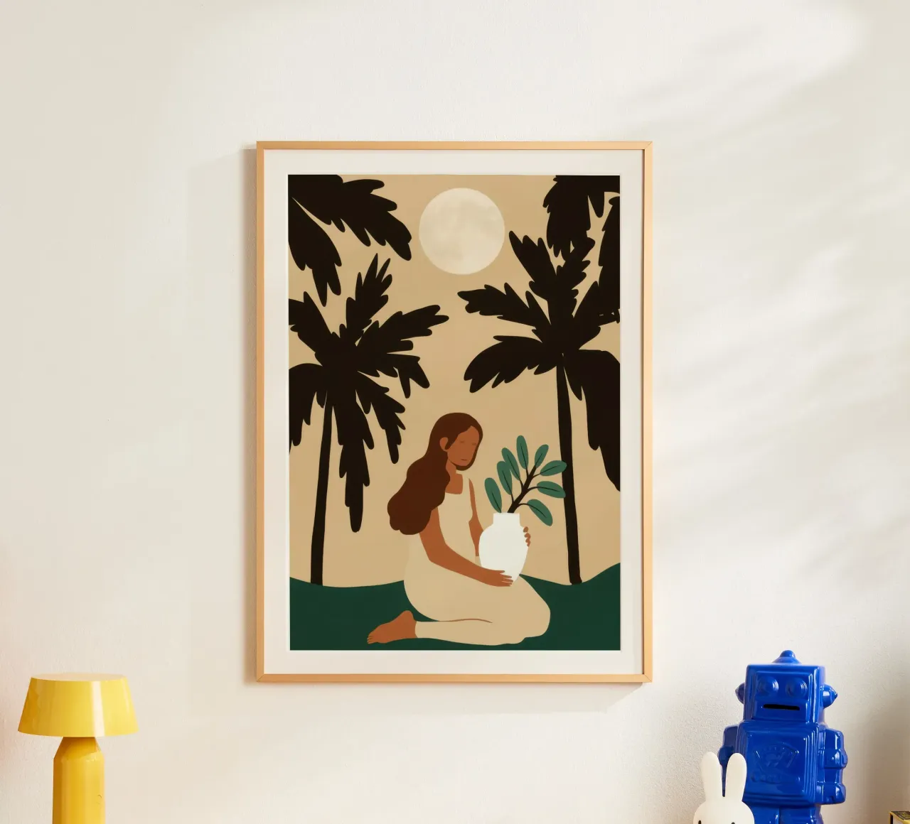 Solitudine sulla spiaggia al chiaro di luna poster con telaio in legno da Luna Aura