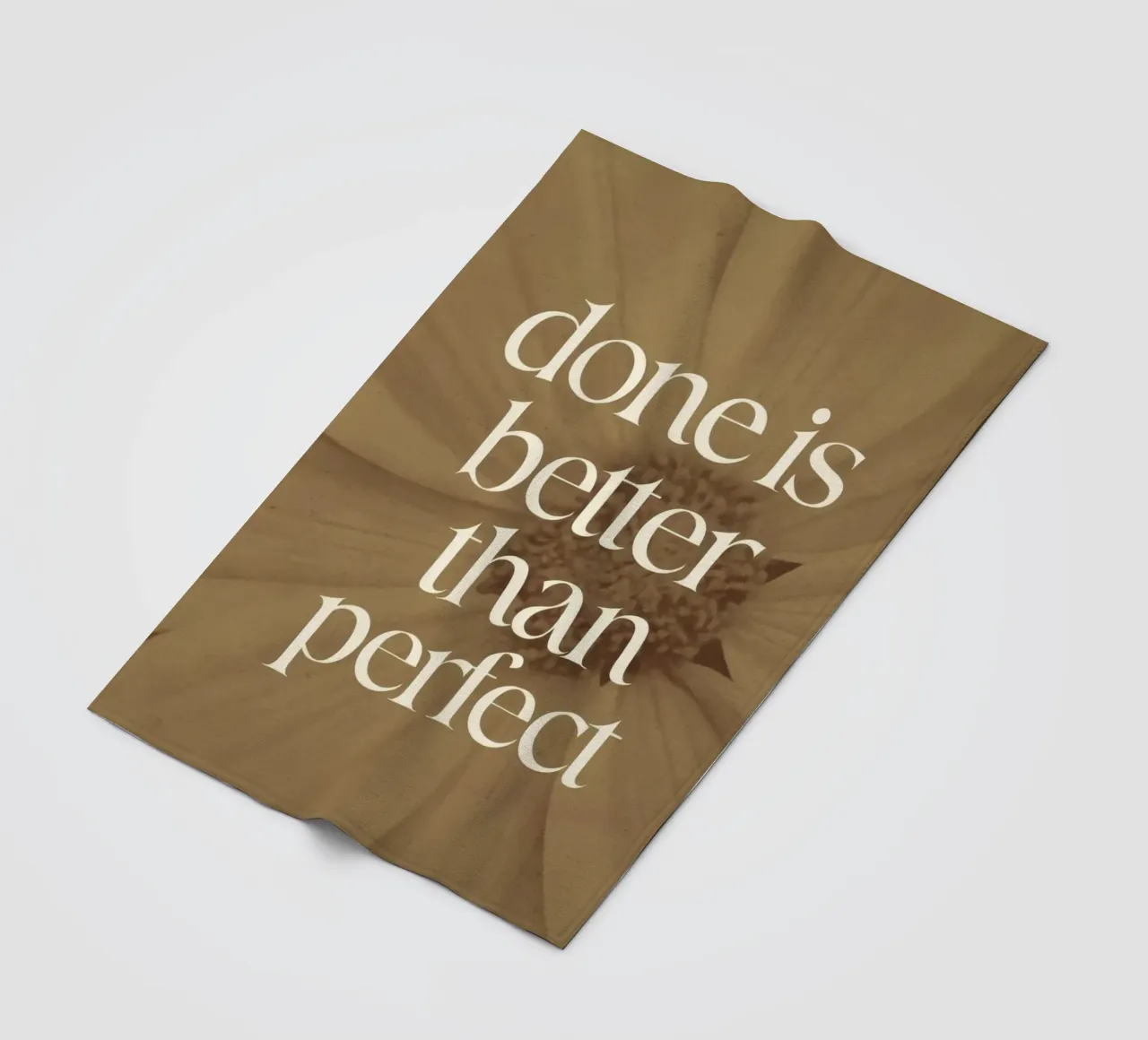 Done Is Better Than Perfect coperta in pile da treechild