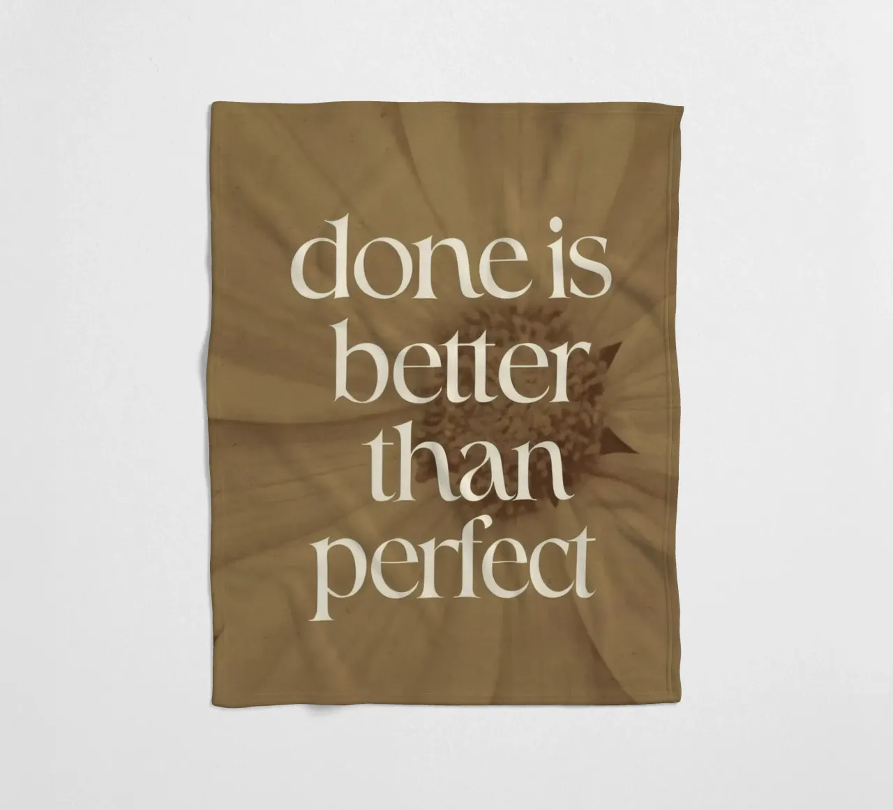 Done Is Better Than Perfect coperta in pile da treechild
