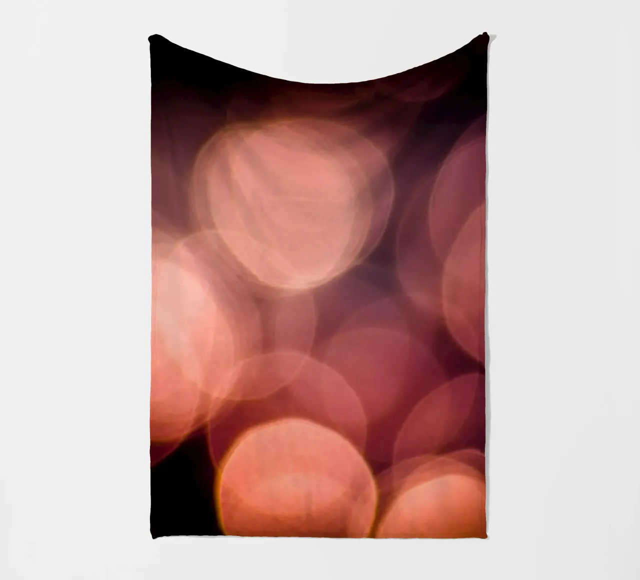 Luce sull'acqua II coperta in pile da Tal Paz-Fridman