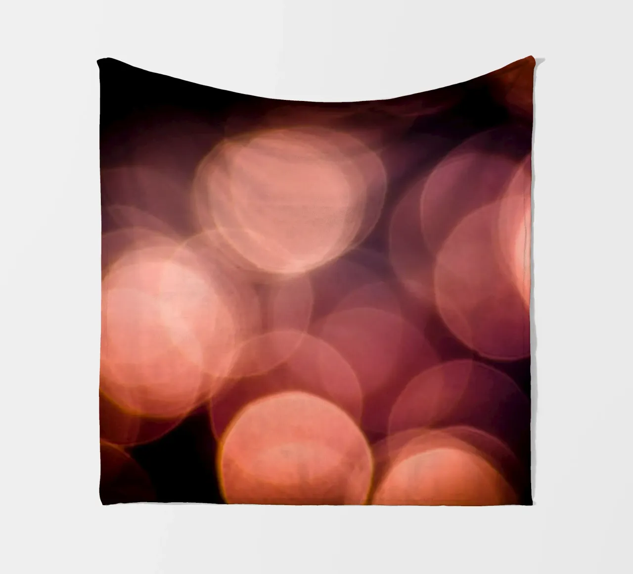 Luce sull'acqua II coperta in pile da Tal Paz-Fridman