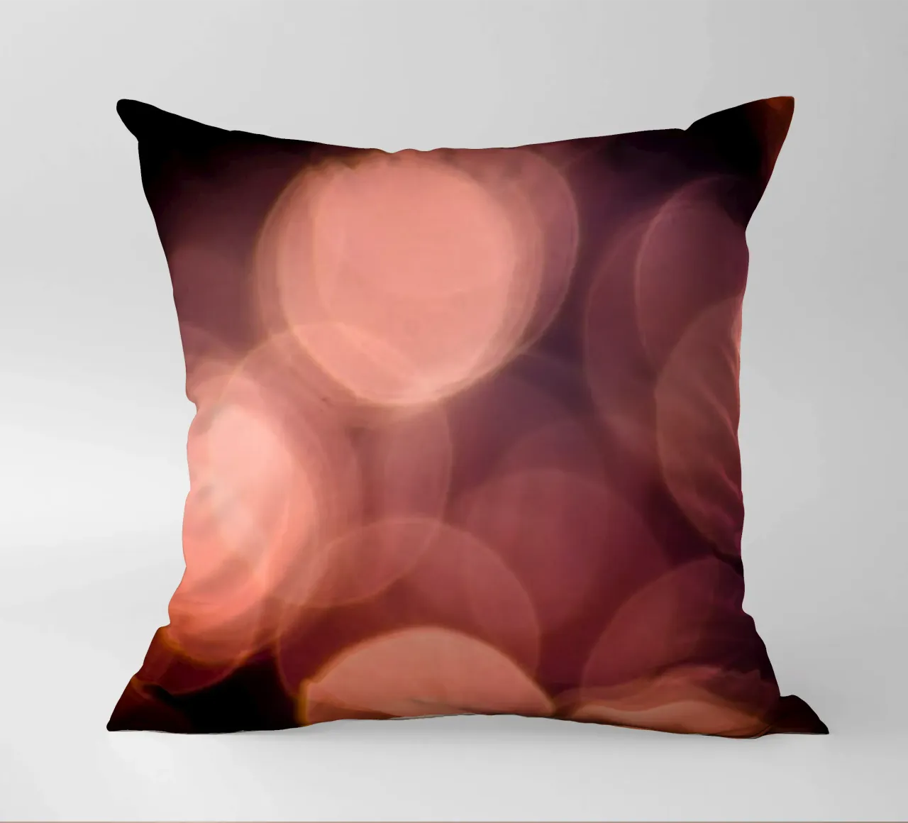 Luce sull'acqua II cuscino da Tal Paz-Fridman