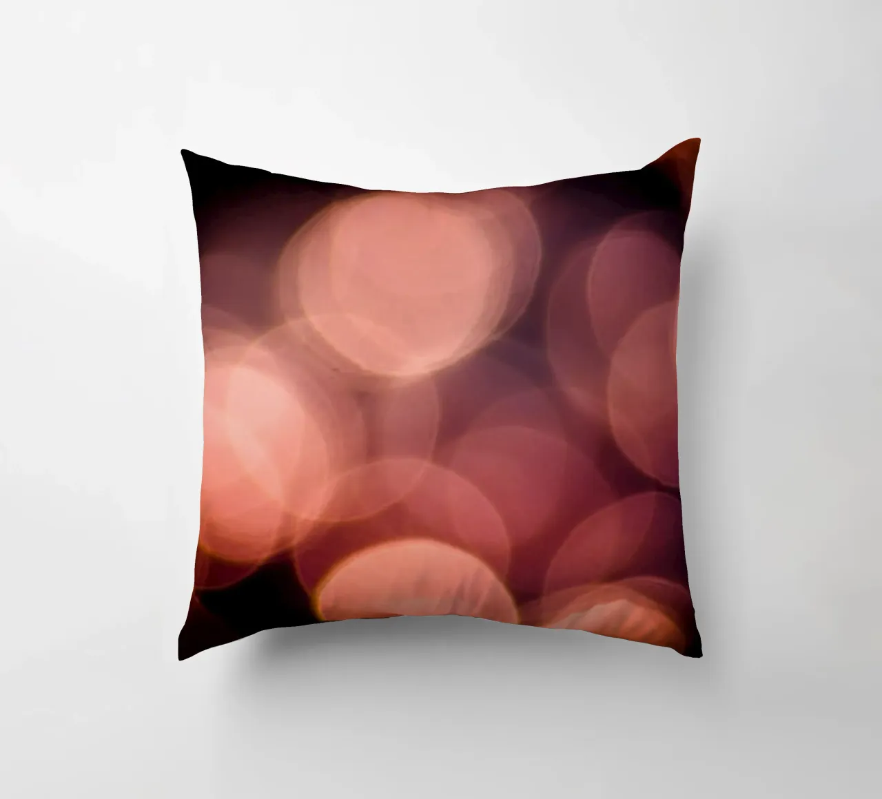 Luce sull'acqua II cuscino da Tal Paz-Fridman