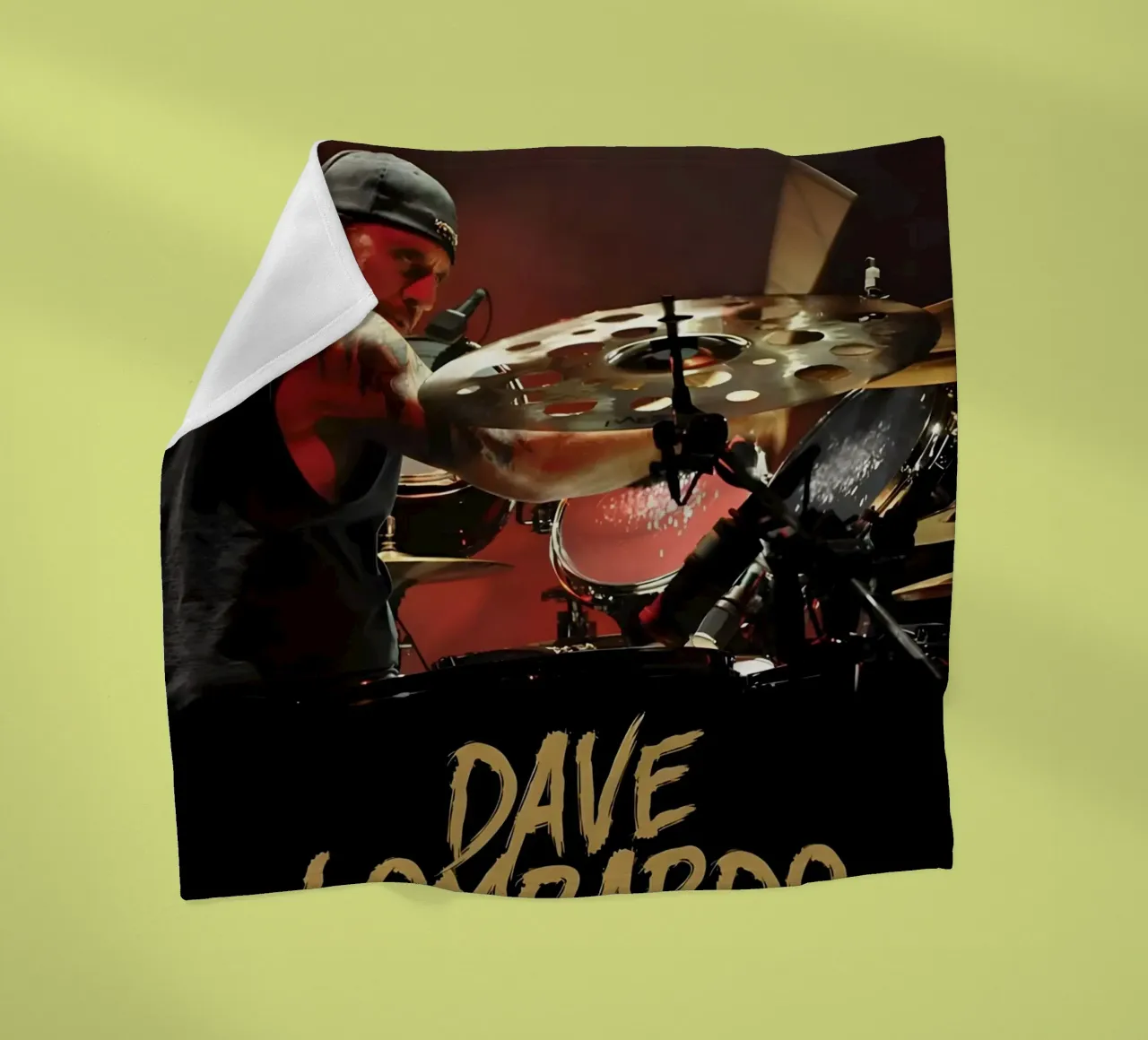 Dave Lombardo coperta in pile da Low poly art