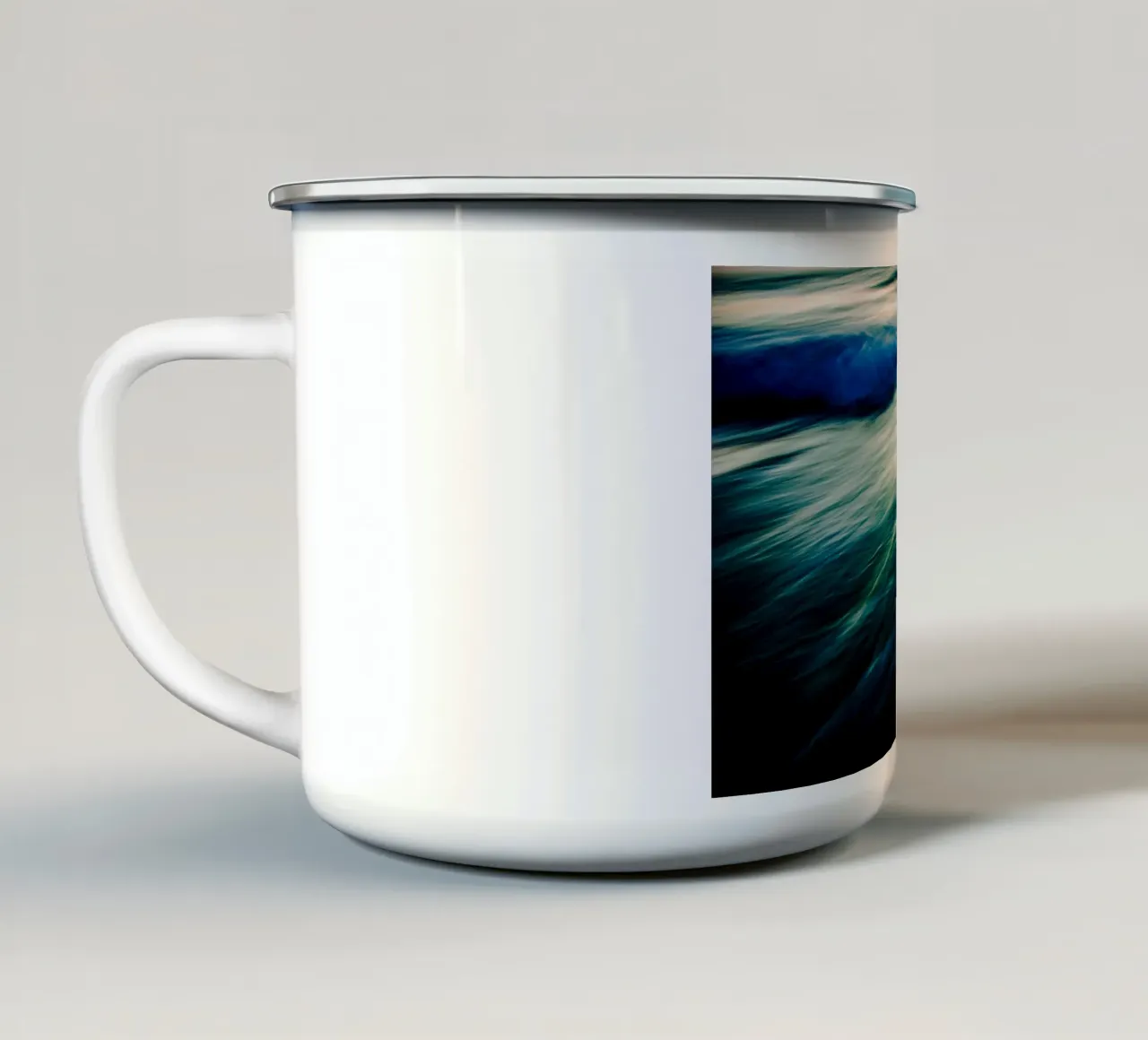 L'unicità delle onde V tazza in smalto da Tal Paz-Fridman