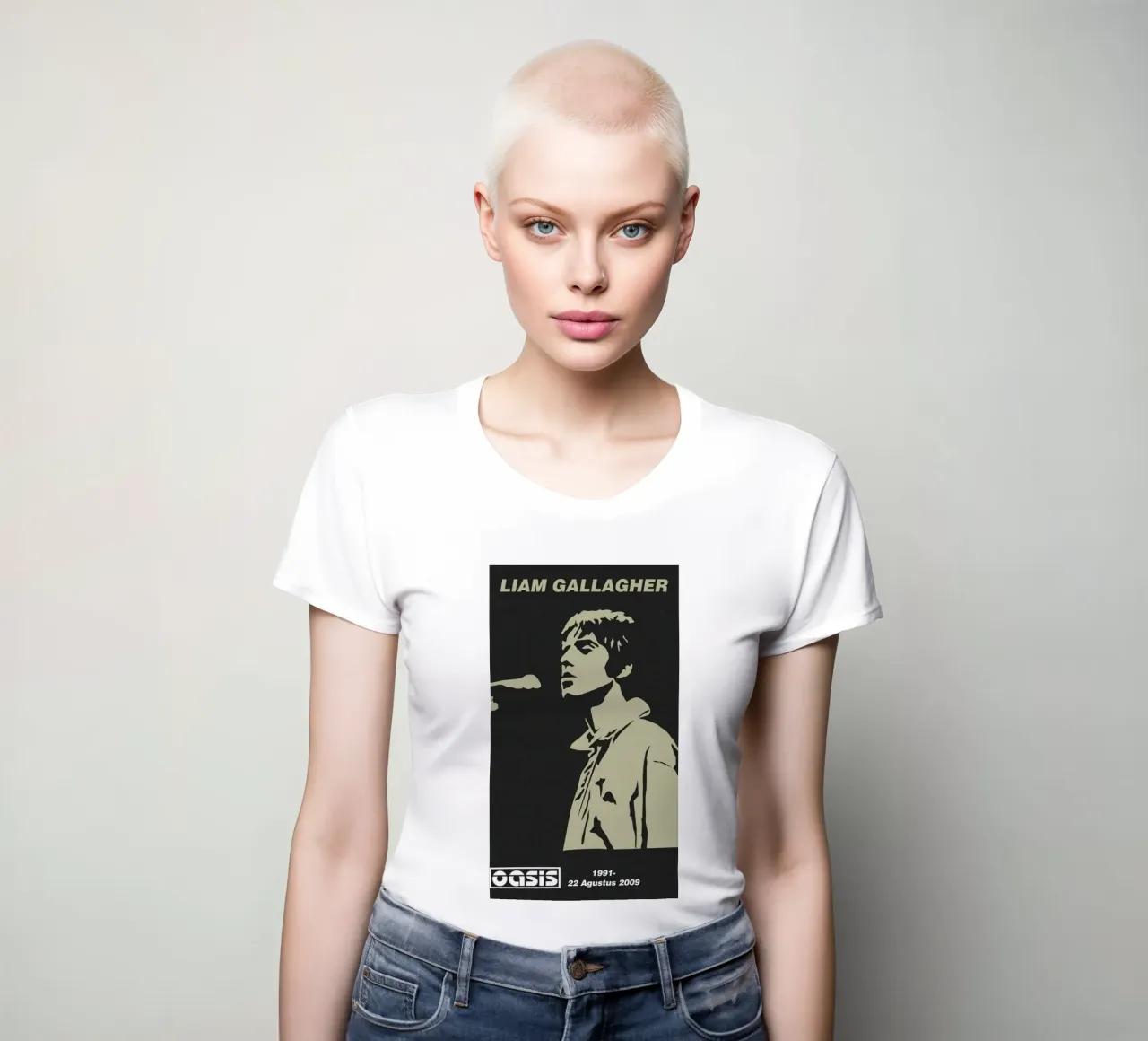 Schaduwen strekken zich uit over zand dames t-shirt getailleerd van rendikeep