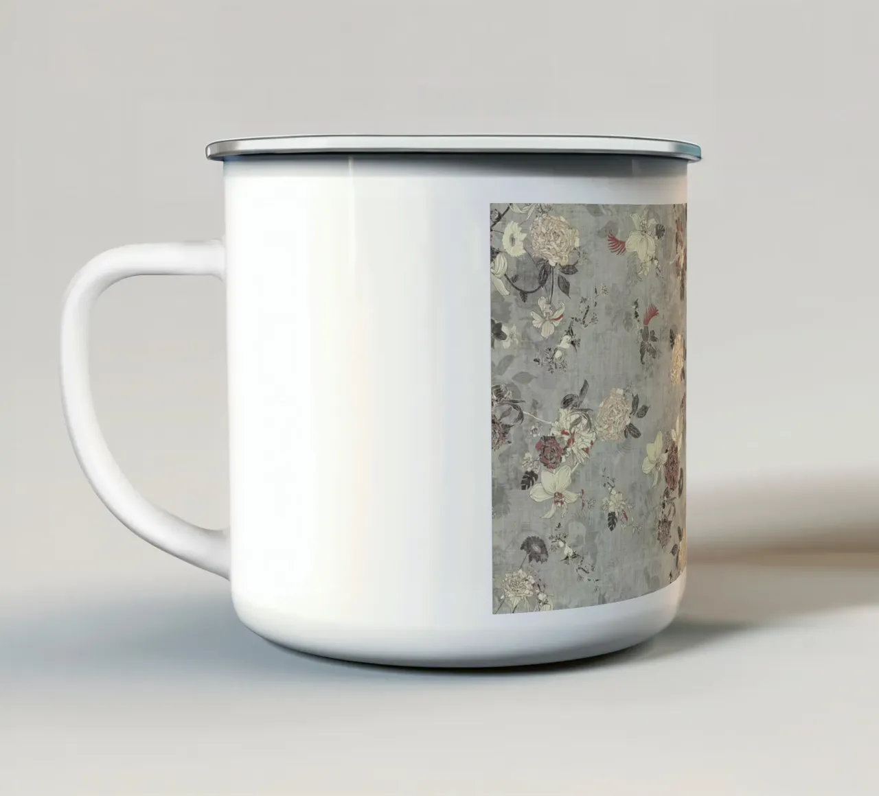 oriente grigio crema tazza in smalto da Giulio Iurissevich