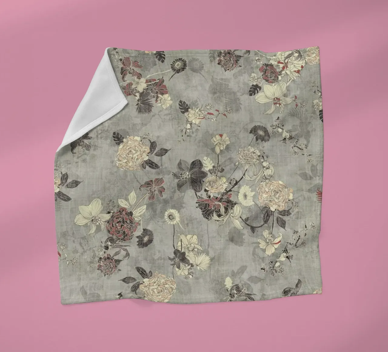 oriente grigio crema coperta in pile da Giulio Iurissevich