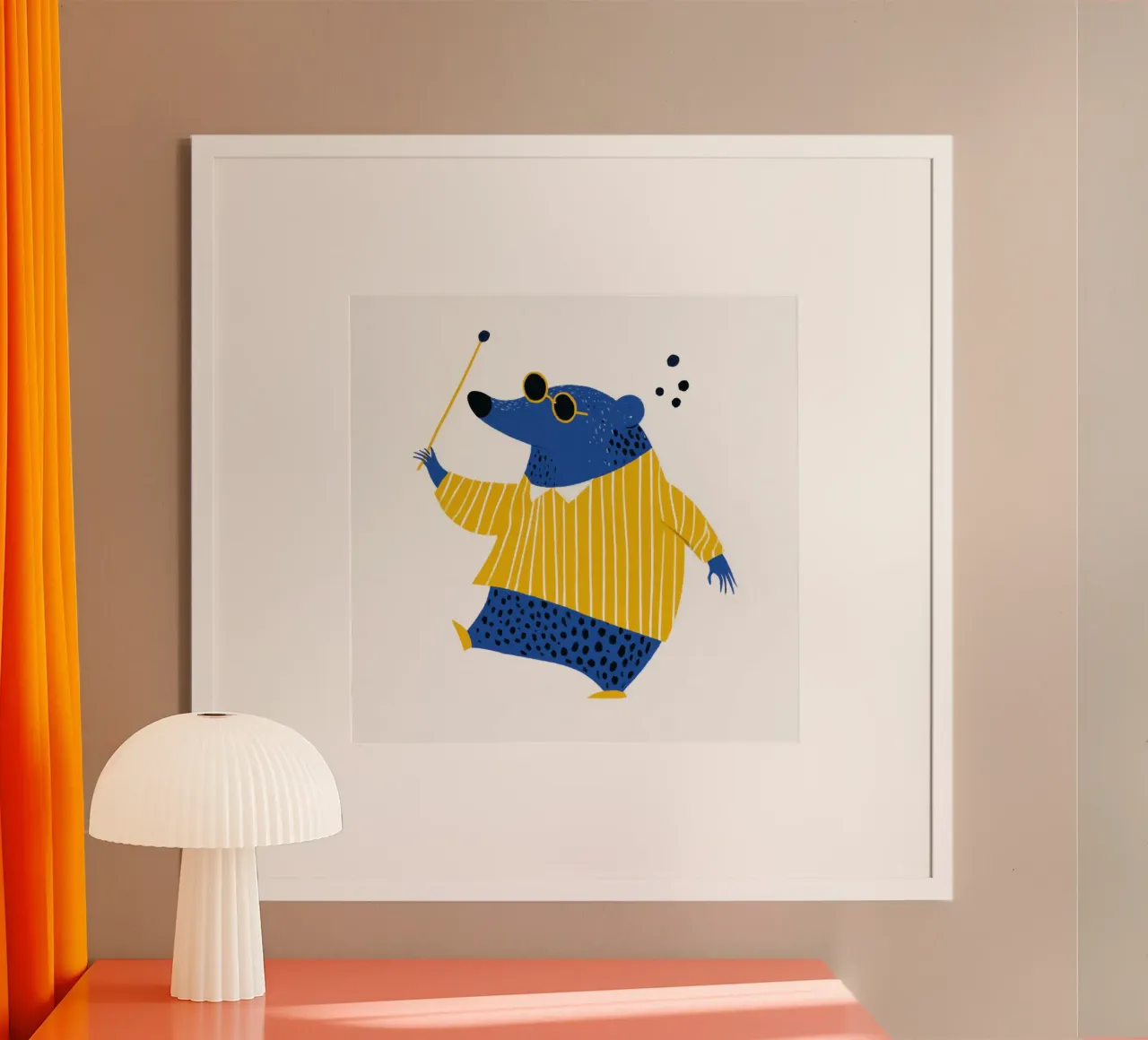 Talpa cieca con maglione giallo a righe Vivaio scandinavo poster con telaio in legno da Modern Muse