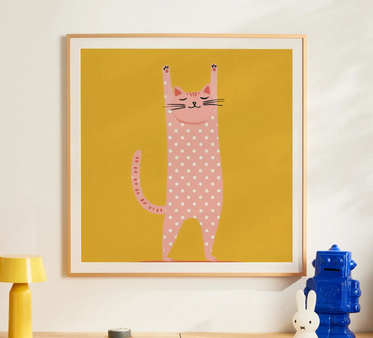 Gatto a pois che si stiracchia Poster scandinavo minimalista per bambini poster da Modern Muse