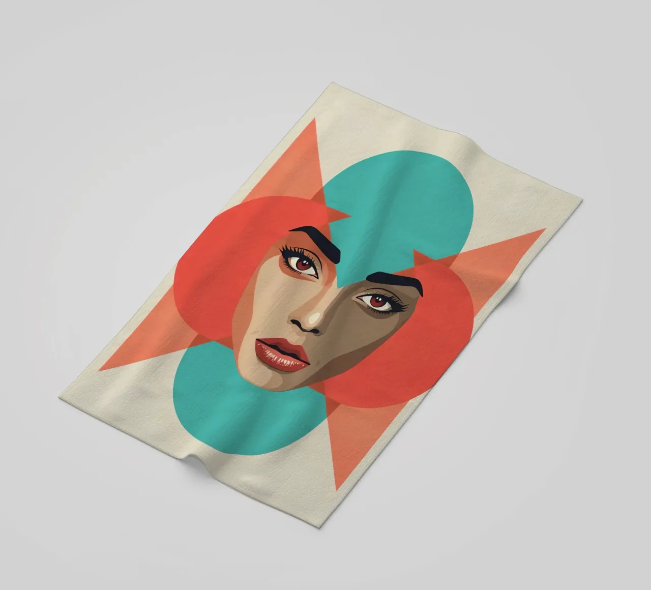 Volto di donna con sovrapposizioni geometriche forme astratte telo mare da DesignDoodle