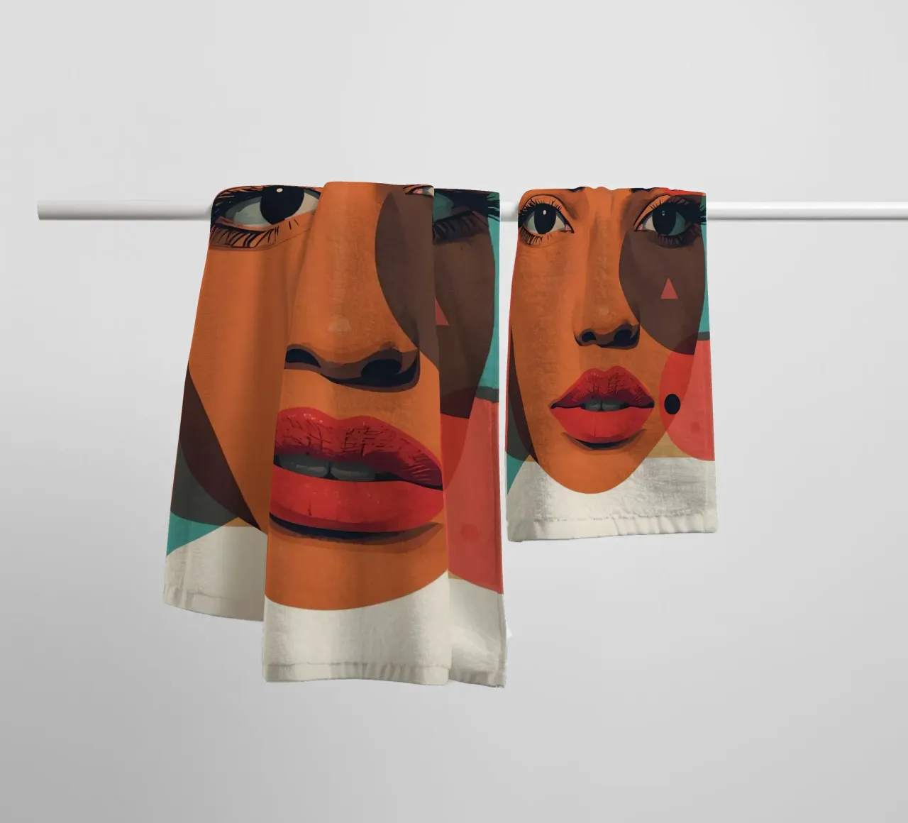 Volto di donna con sovrapposizione di forme geometriche asciugamano da bagno da DesignDoodle