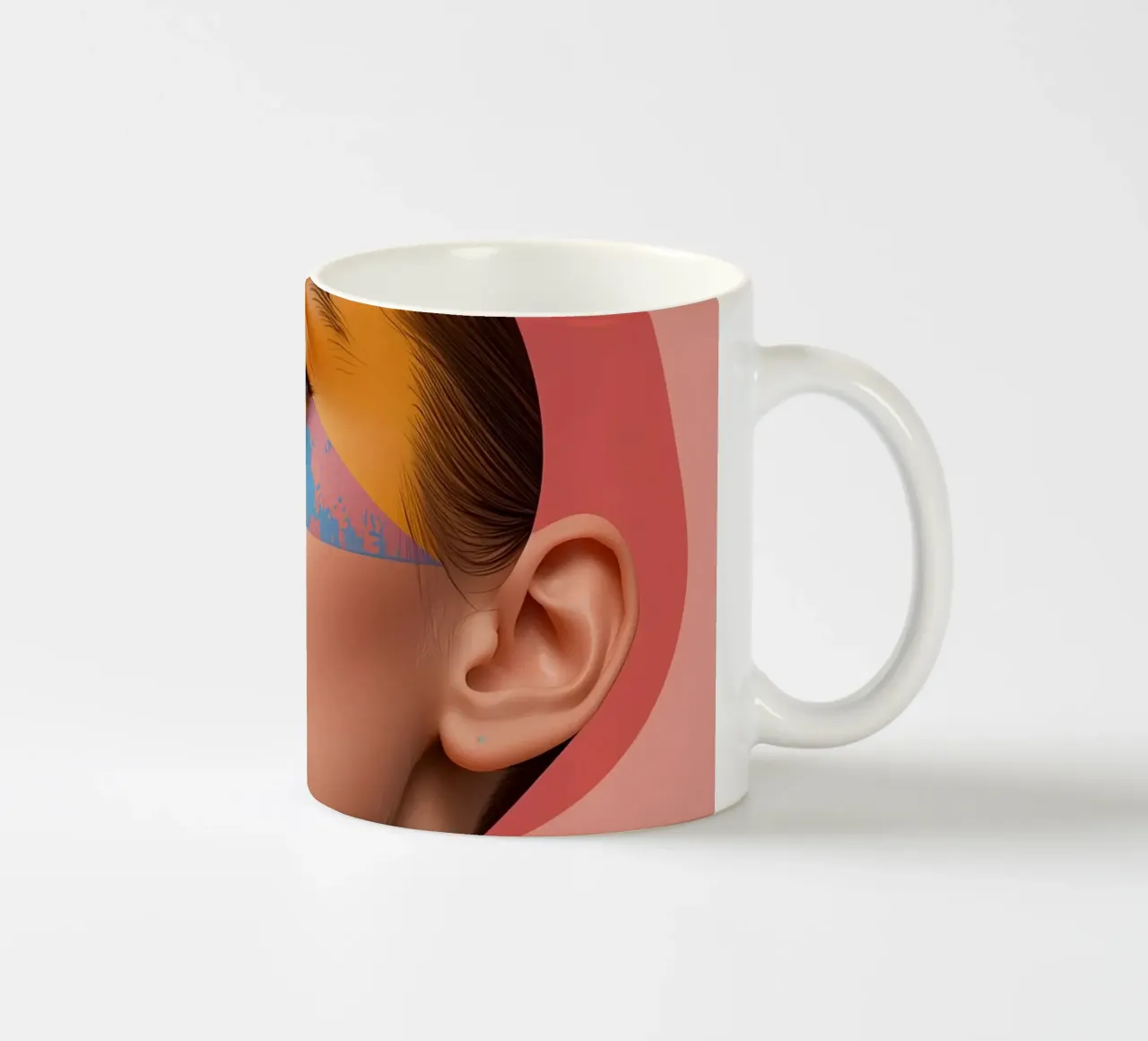 Volto di donna con sovrapposizioni di forme geometriche e colori brillanti tazza in ceramica da DesignDoodle