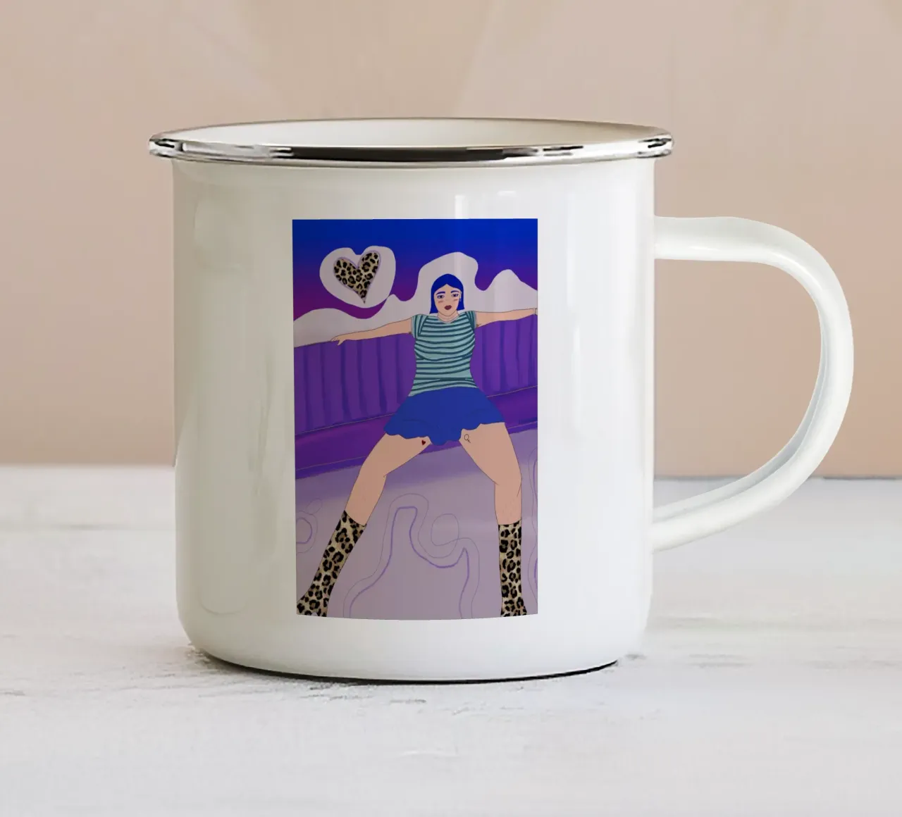 Manspreading tazza in smalto da Femlouise.illustrations