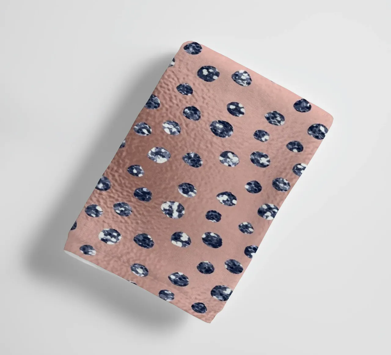 Blush & Navy 5 asciugamano da bagno da Yaso Design & Art