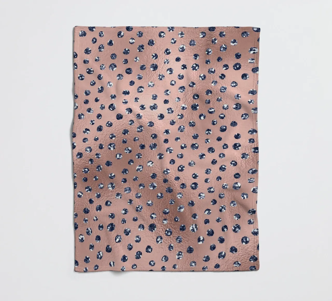 Blush & Navy 5 coperta in pile da Yaso Design & Art