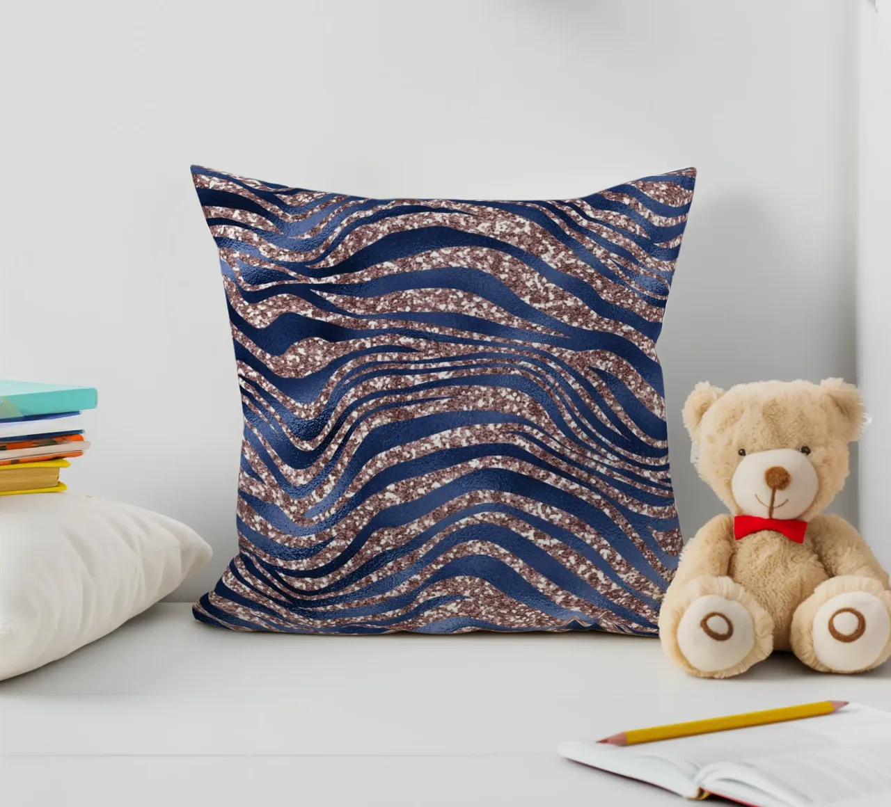 Blush & Navy Animal Pattern 7 cuscino da Yaso Design Animal