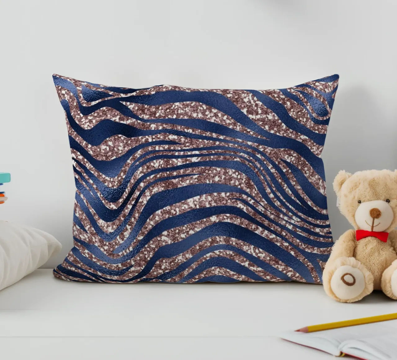 Blush & Navy Animal Pattern 7 cuscino da Yaso Design Animal