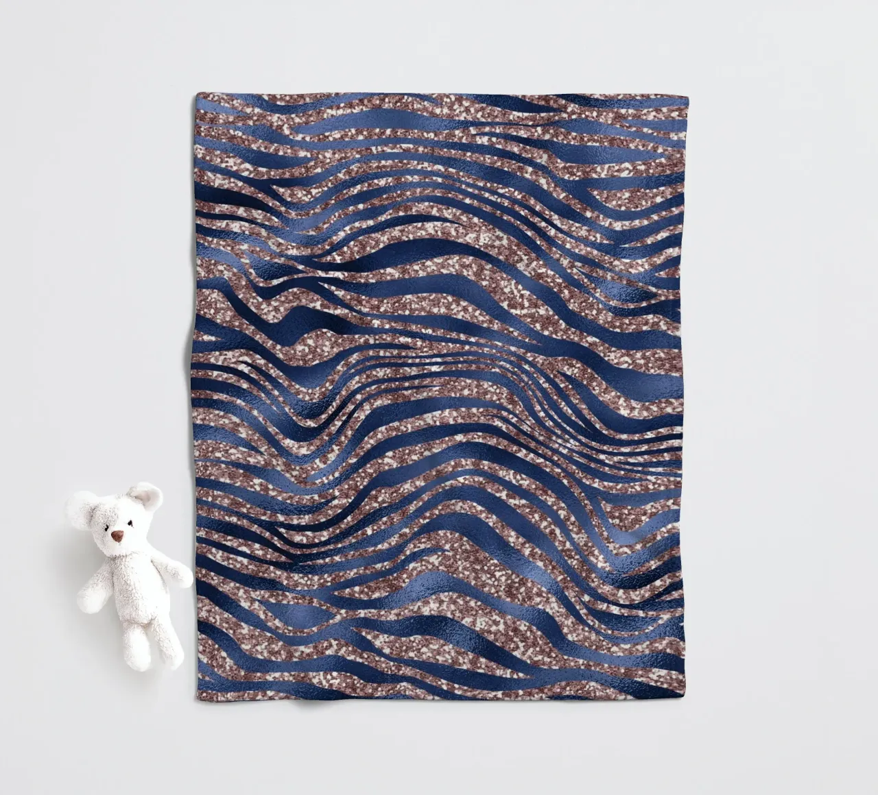 Blush & Navy Animal Pattern 7 coperta in pile da Yaso Design Animal