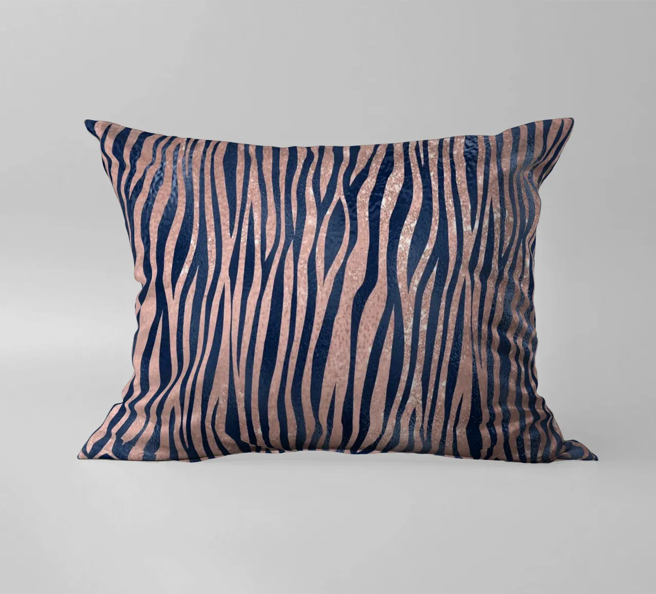 Blush & Navy Animal Pattern 9 cuscino da Yaso Design Animal