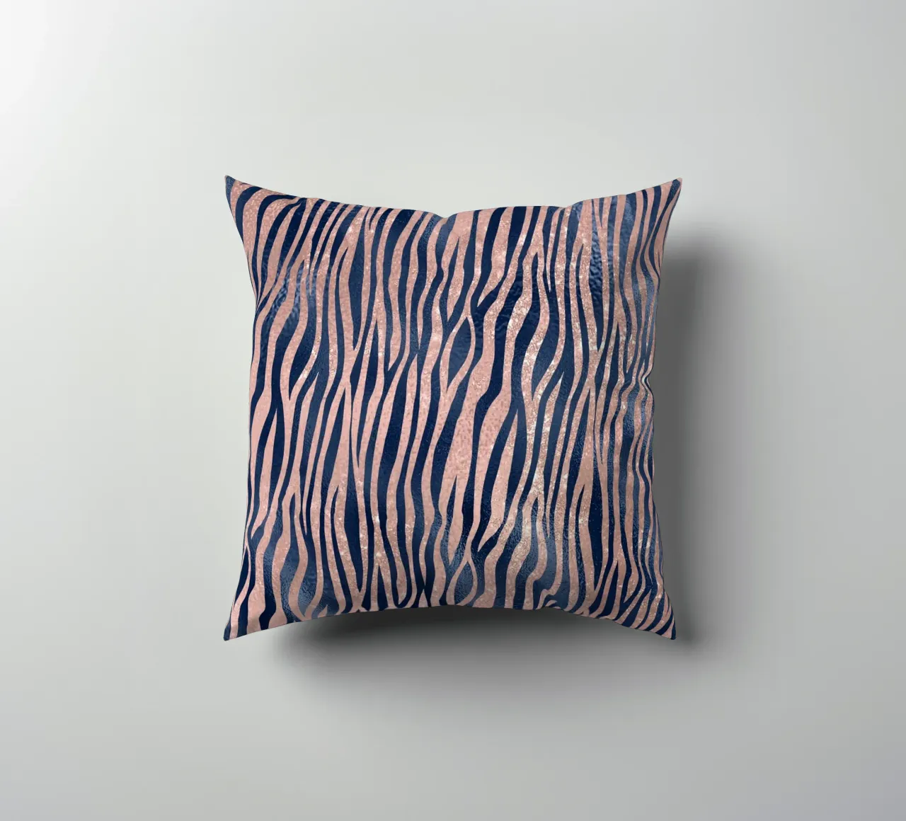 Blush & Navy Animal Pattern 9 cuscino da Yaso Design Animal