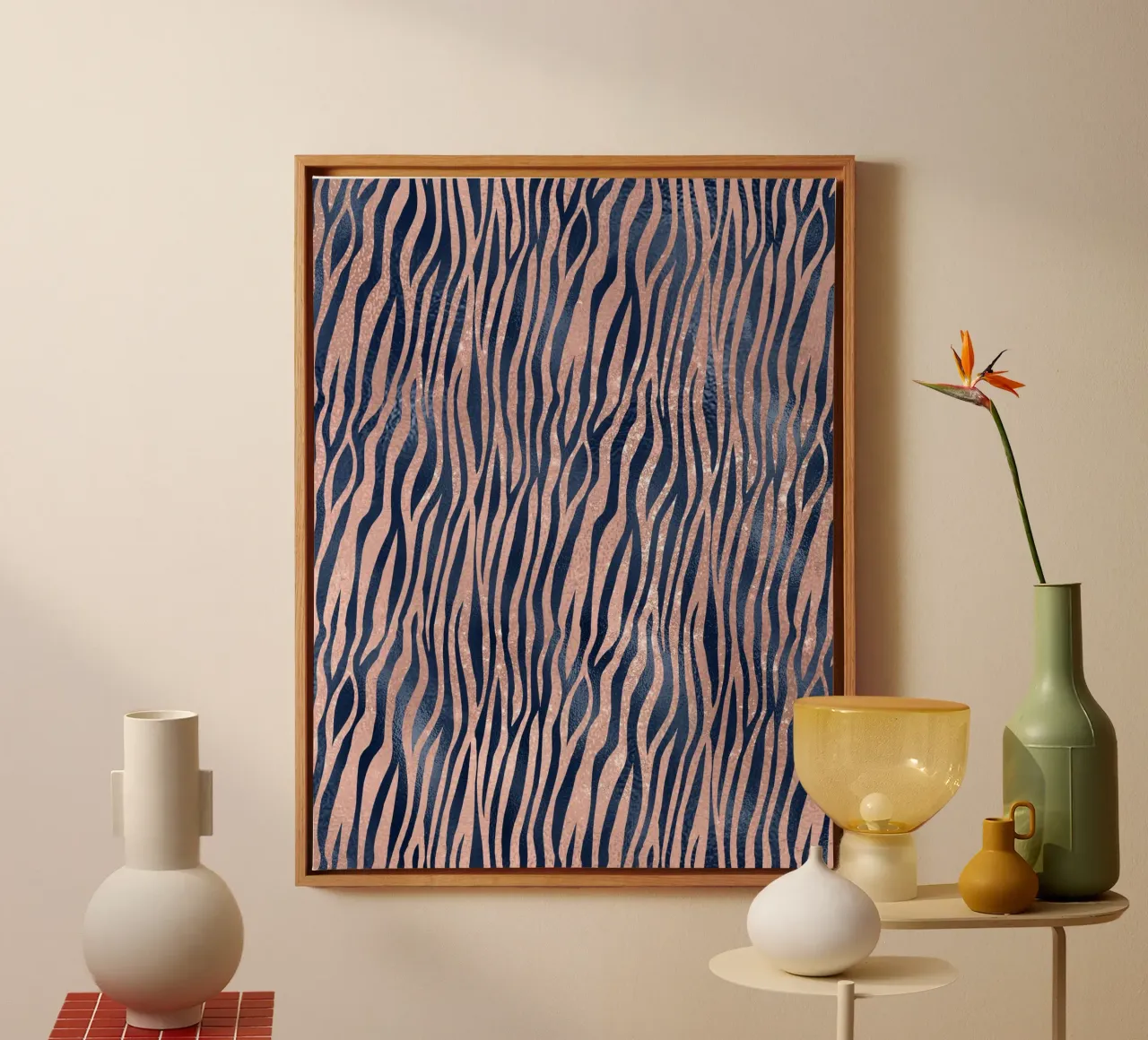 Blush & Navy Animal Pattern 9 tela con Cornice a cassetta da Yaso Design Animal