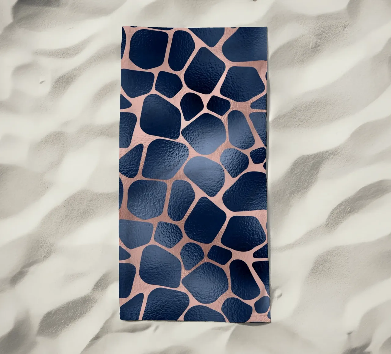 Blush & Navy Animal Pattern 11 telo mare da Yaso Design Animal