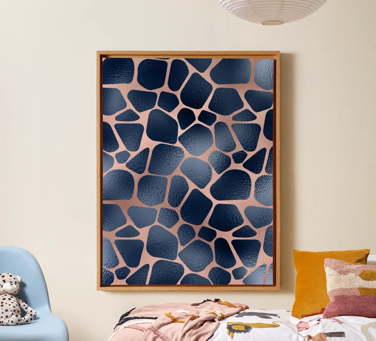 Blush & Navy Animal Pattern 11 tela con Cornice a cassetta da Yaso Design Animal
