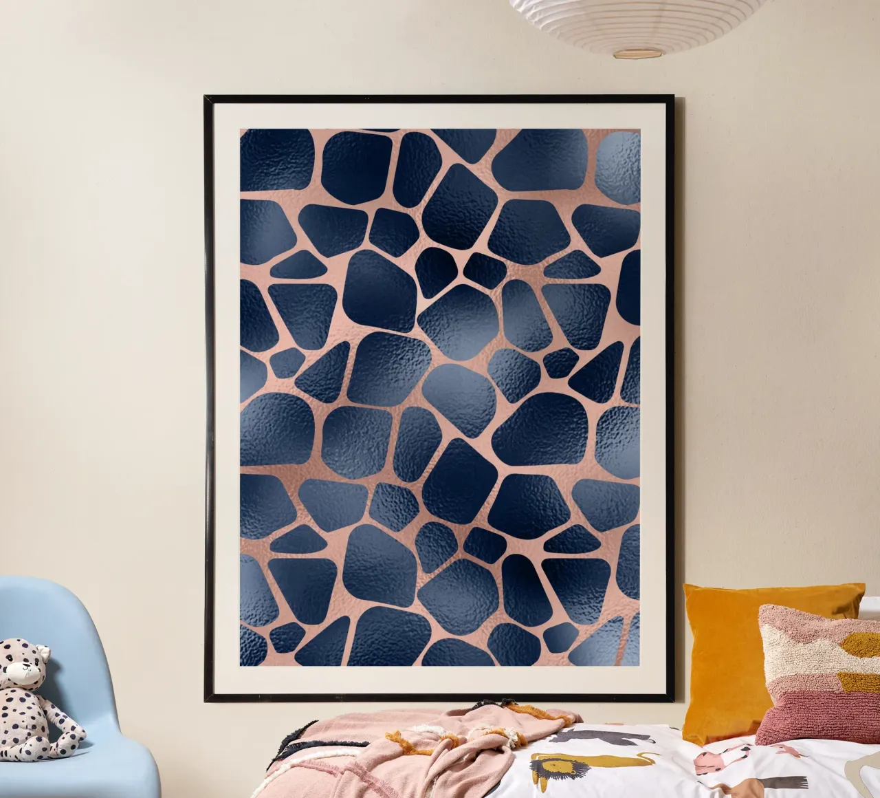 Blush & Navy Animal Pattern 11 poster con telaio in plastica da Yaso Design Animal