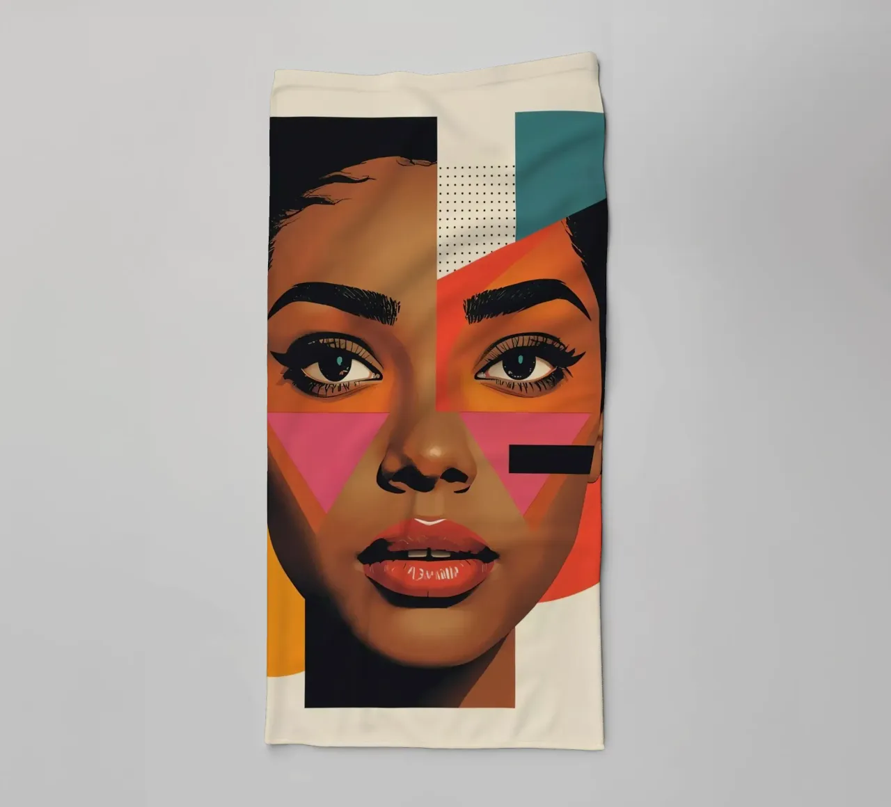 Volto di donna con forme geometriche e colori retrò asciugamano da bagno da DesignDoodle