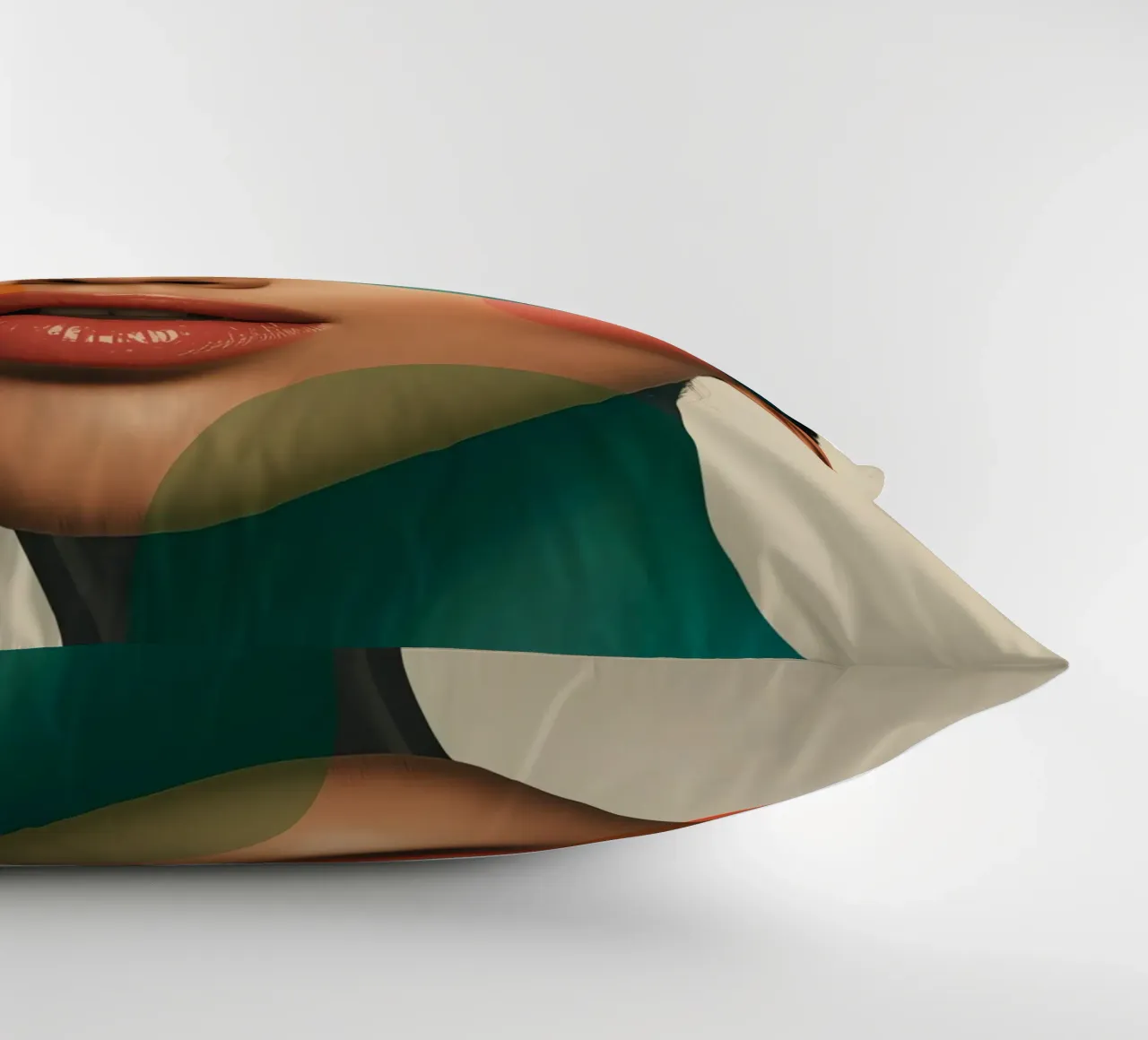 Volto di donna con forme geometriche e trucco verde acqua cuscino da DesignDoodle