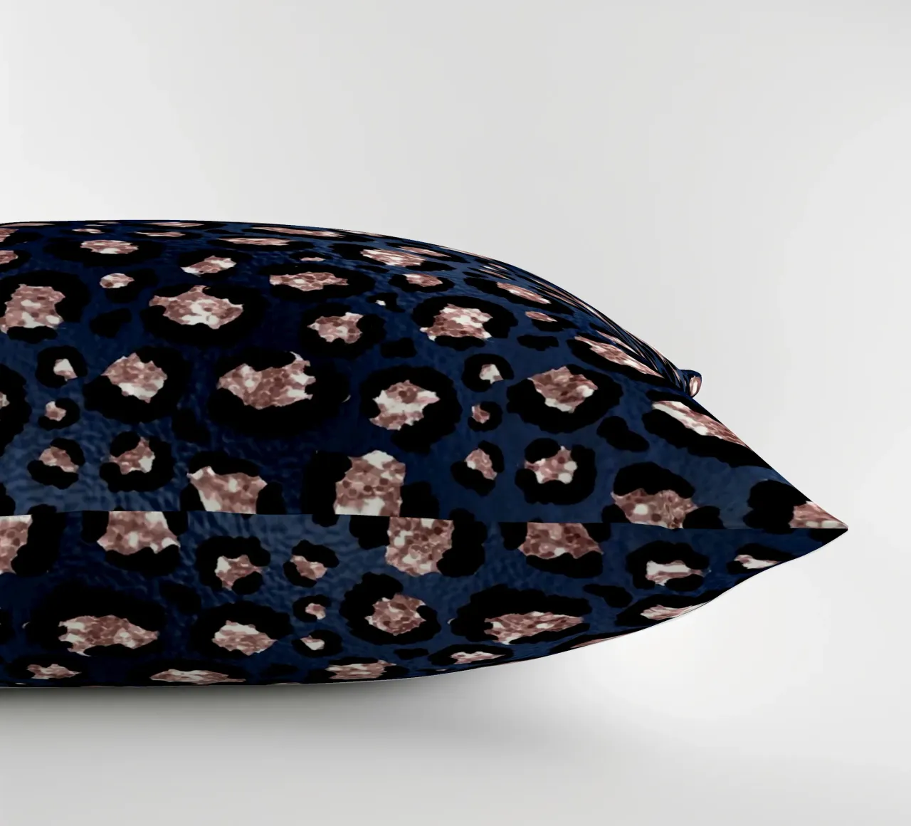Blush & Navy Animal Pattern 14 cuscino da Yaso Design Animal
