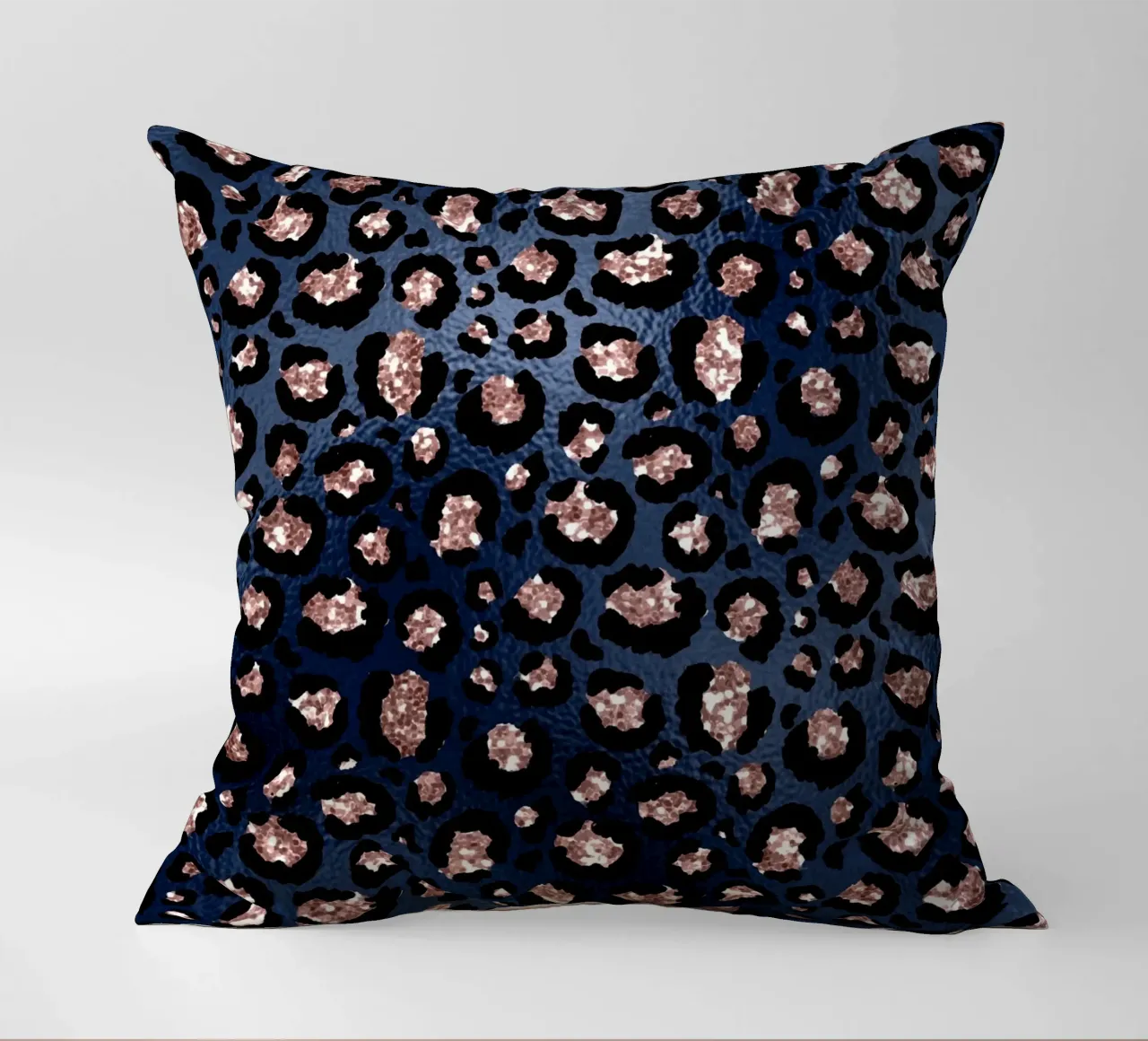 Blush & Navy Animal Pattern 14 cuscino da Yaso Design Animal