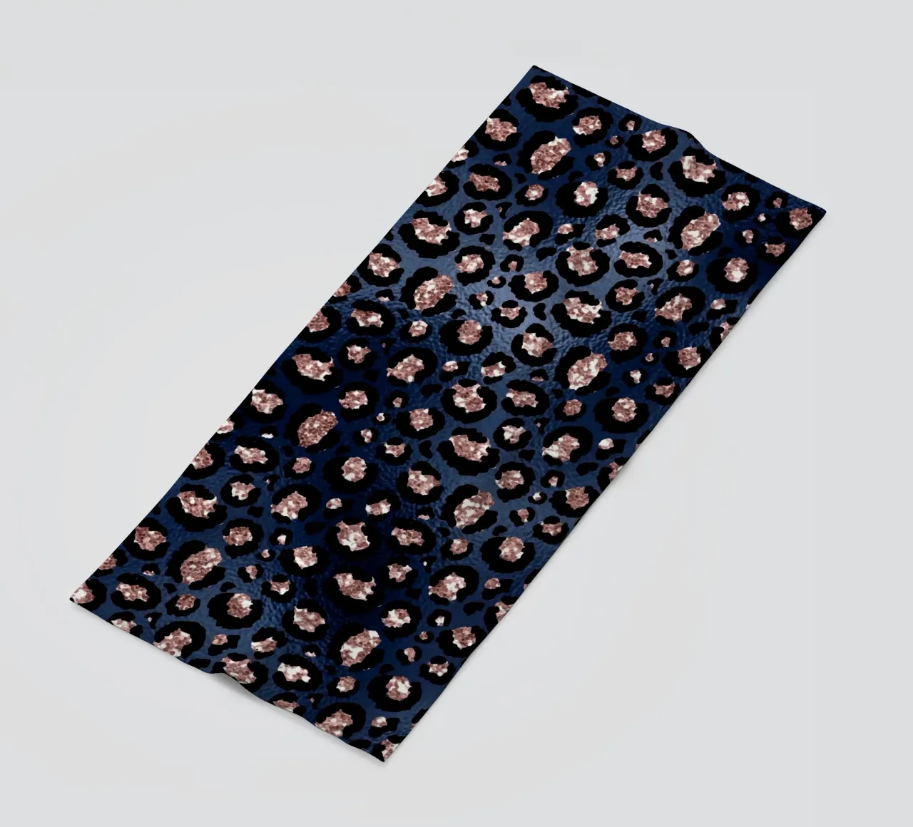 Blush & Navy Animal Pattern 14 telo mare da Yaso Design Animal