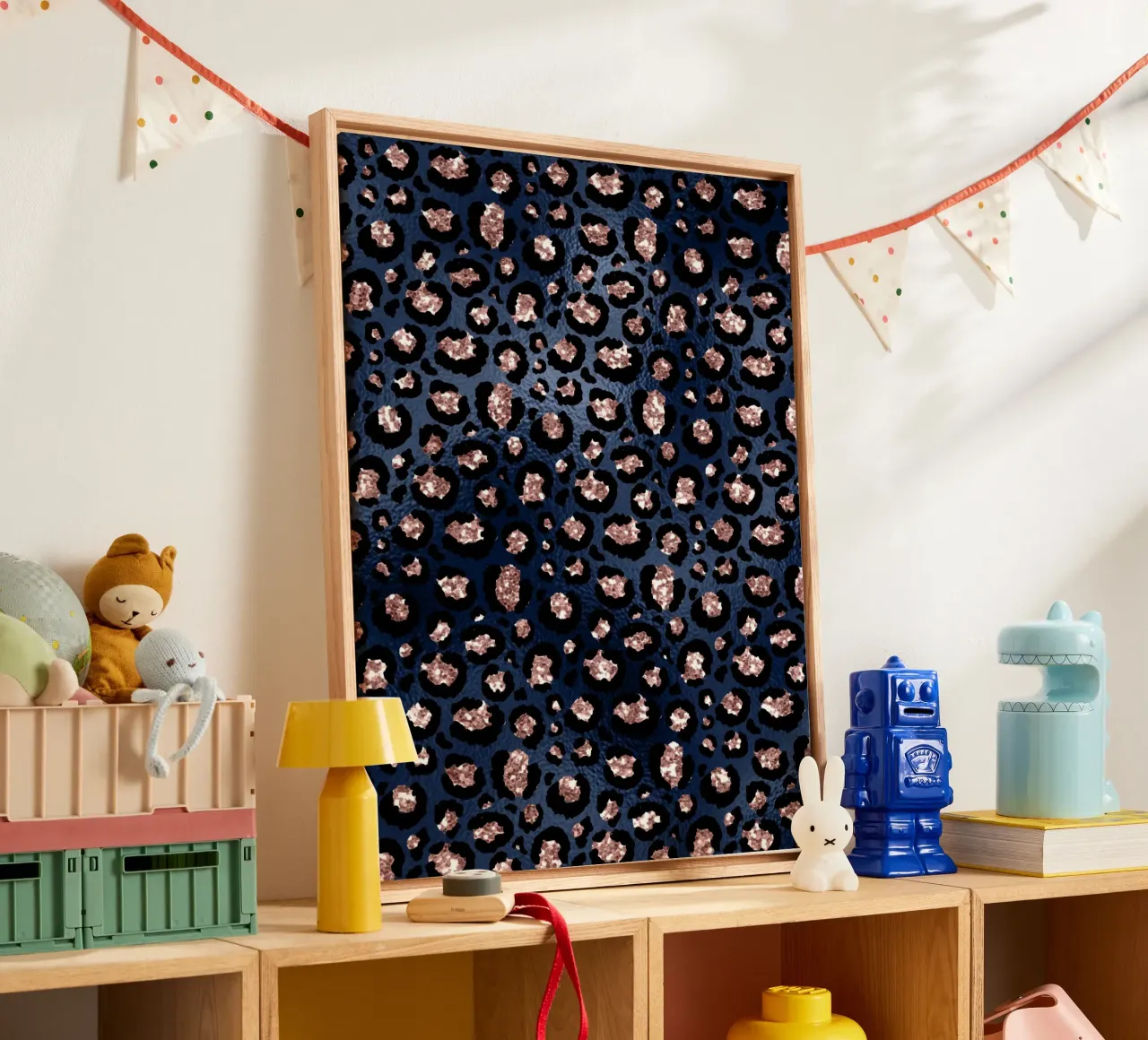 Blush & Navy Animal Pattern 14 tela con Cornice a cassetta da Yaso Design Animal