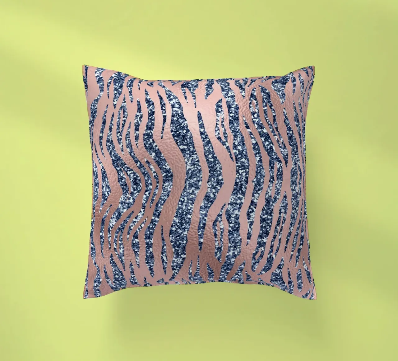 Blush & Navy Animal Pattern 16 cuscino da Yaso Design Animal