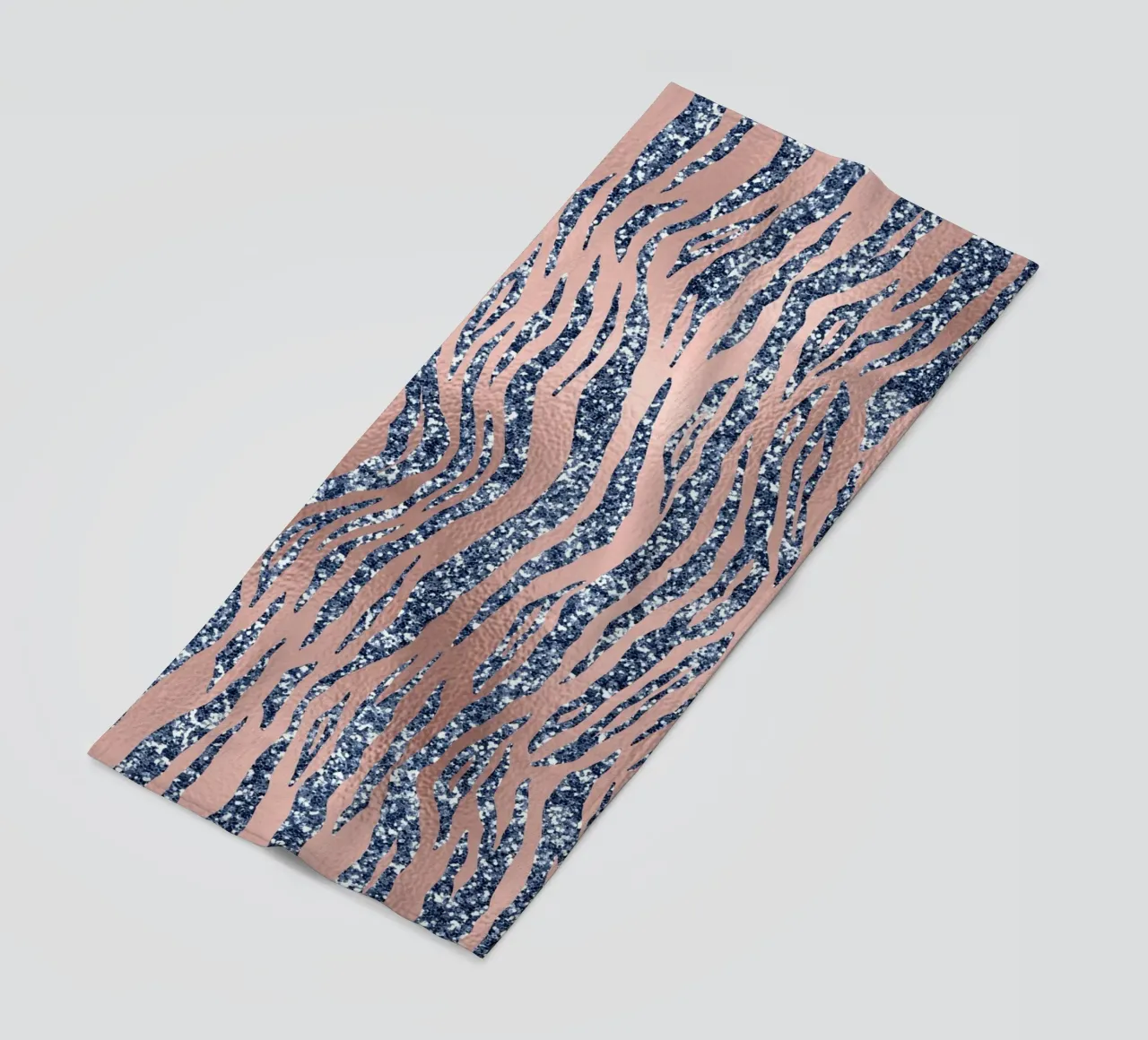 Blush & Navy Animal Pattern 16 telo mare da Yaso Design Animal