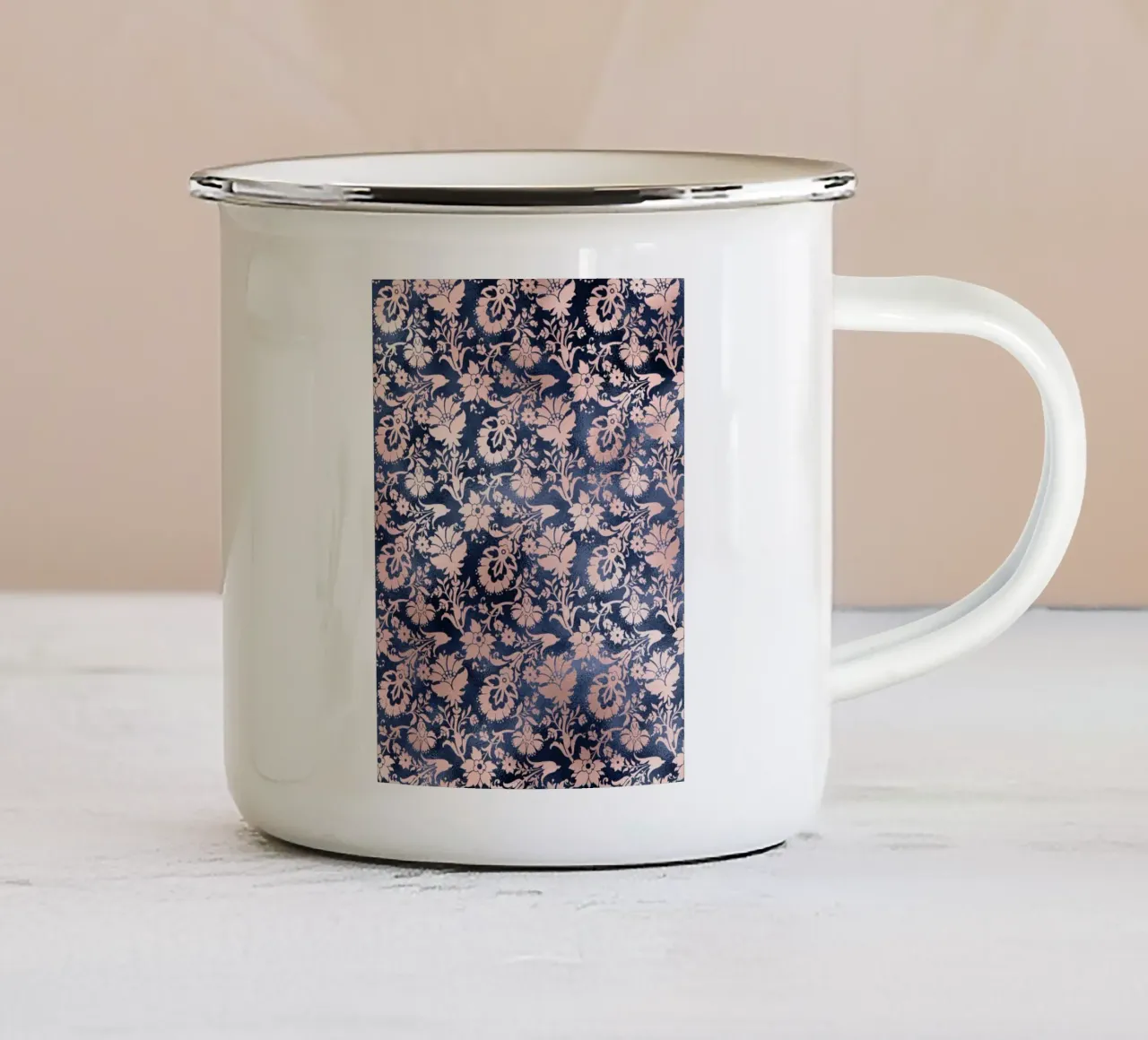Blush & Navy 17 tazza in smalto da Yaso Design & Art