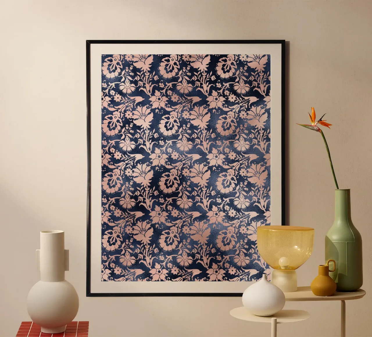 Blush & Navy 17 poster con telaio in alluminio da Yaso Design & Art