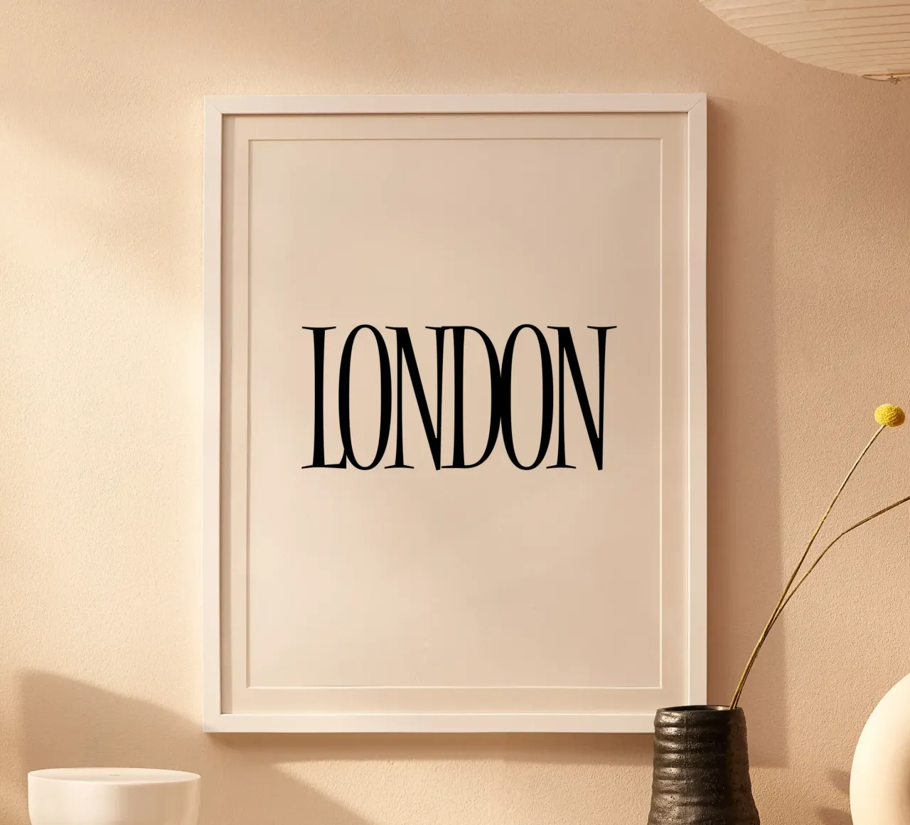 London 1 poster con telaio in plastica da The Type Club Tokyo