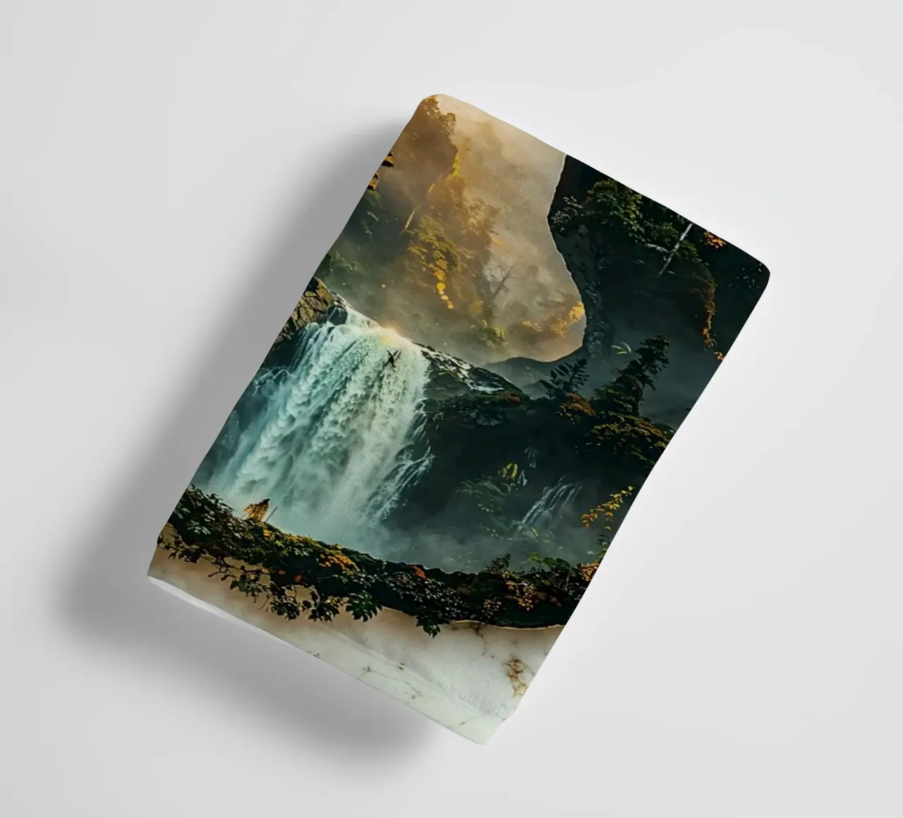 The Panther's Moonlit Domain asciugamano da bagno da Pixaverse