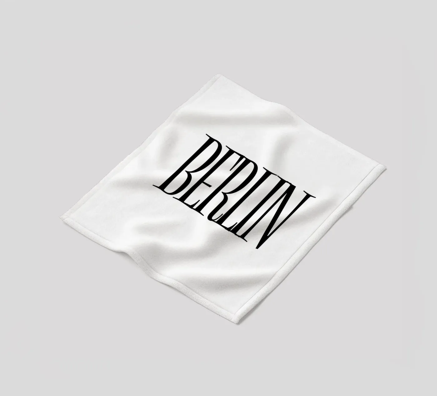 Berlin 1 Fleecedecke von The Type Club Tokyo