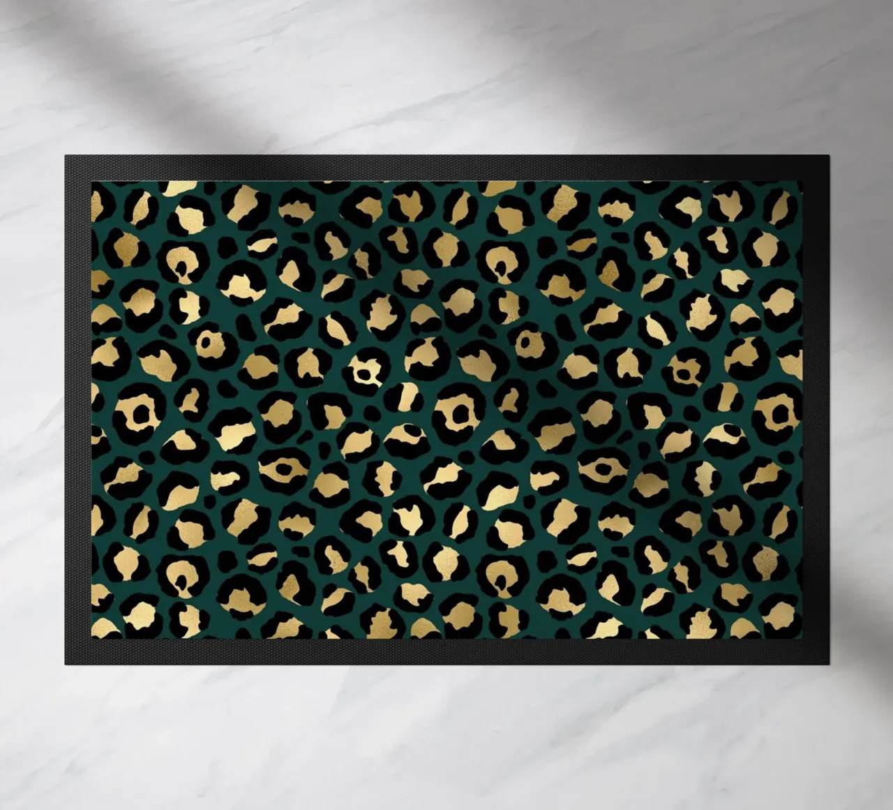 Verde, nero e oro Modello animale 1 zerbino da Yaso Design Animal